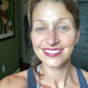 Meet your Posher, Courtney